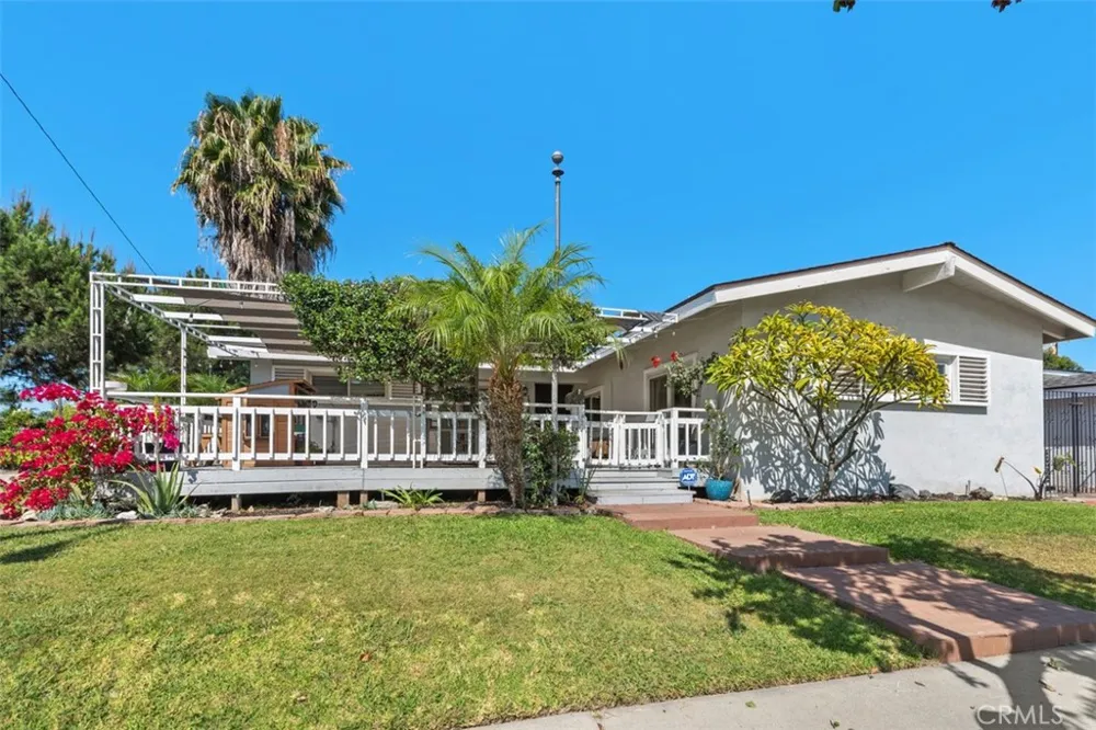 13543 Biola La Mirada, CA 90638