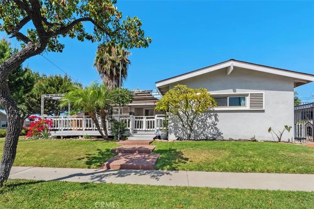 13543 Biola La Mirada, CA 90638