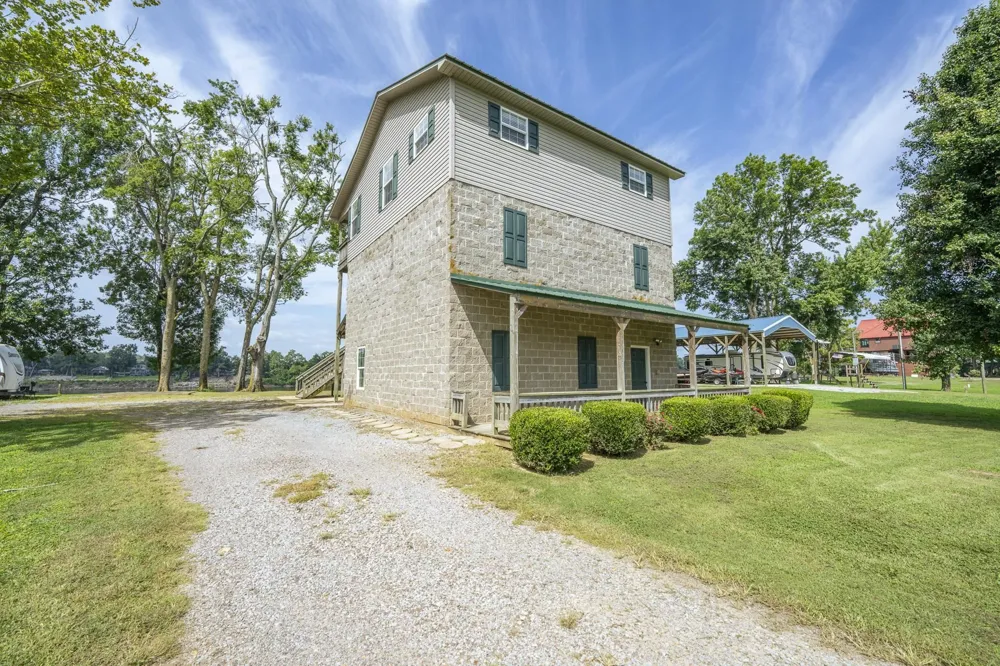 965 ARNOLD LN Savannah, TN 38372