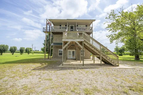 965 ARNOLD LN