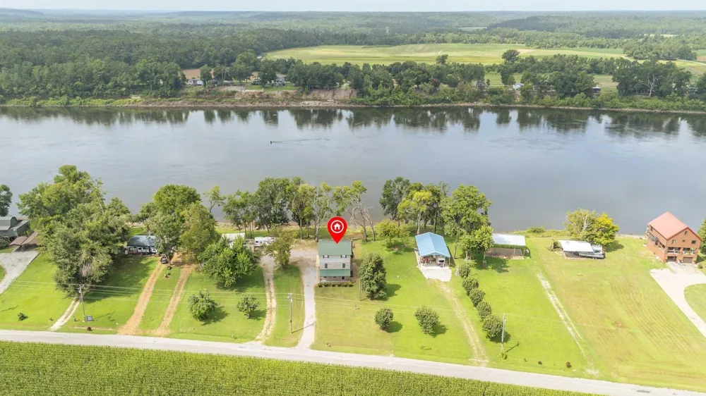 965 ARNOLD LN Savannah, TN 38372