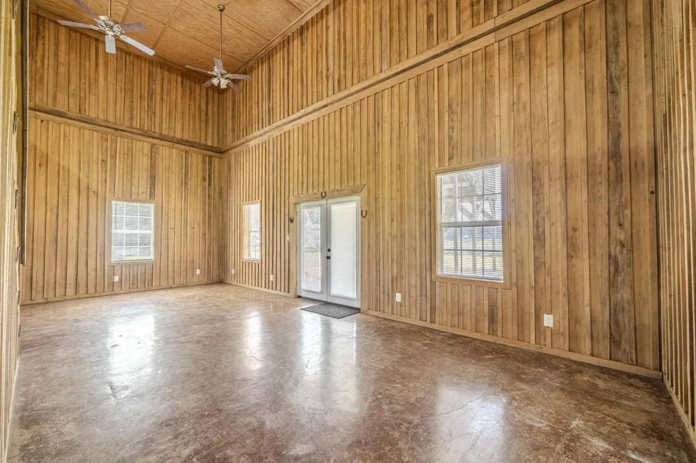 965 ARNOLD LN Savannah, TN 38372