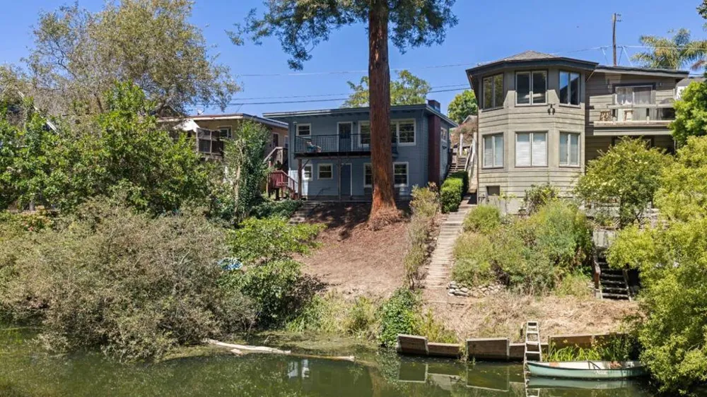525 Riverview Drive Capitola, CA 95010