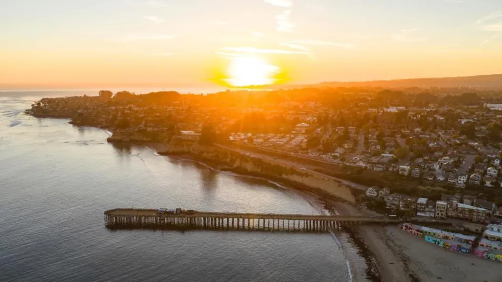 525 Riverview Drive Capitola, CA 95010