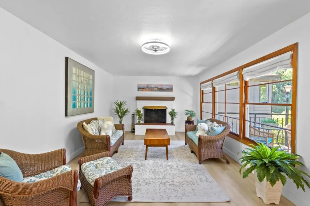 525 Riverview Drive Capitola, CA 95010
