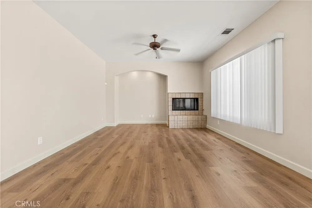 13680 Summit View Street Hesperia, CA 92344