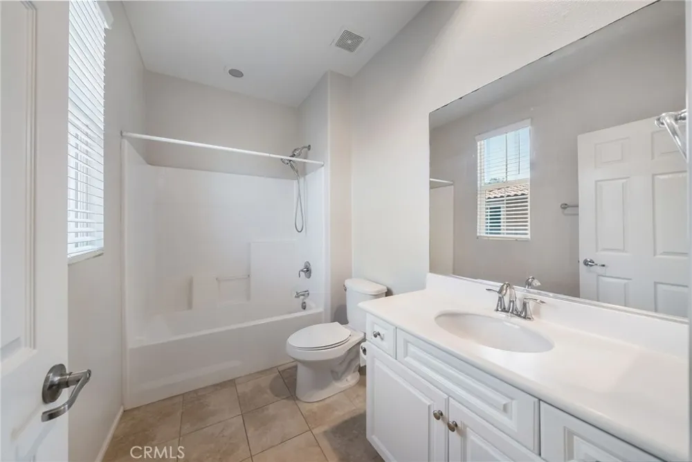 32 Aliso Ridge Mission Viejo, CA 92691
