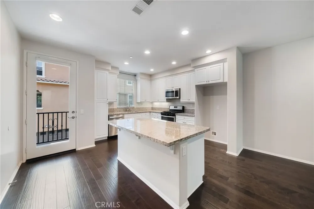 32 Aliso Ridge Mission Viejo, CA 92691