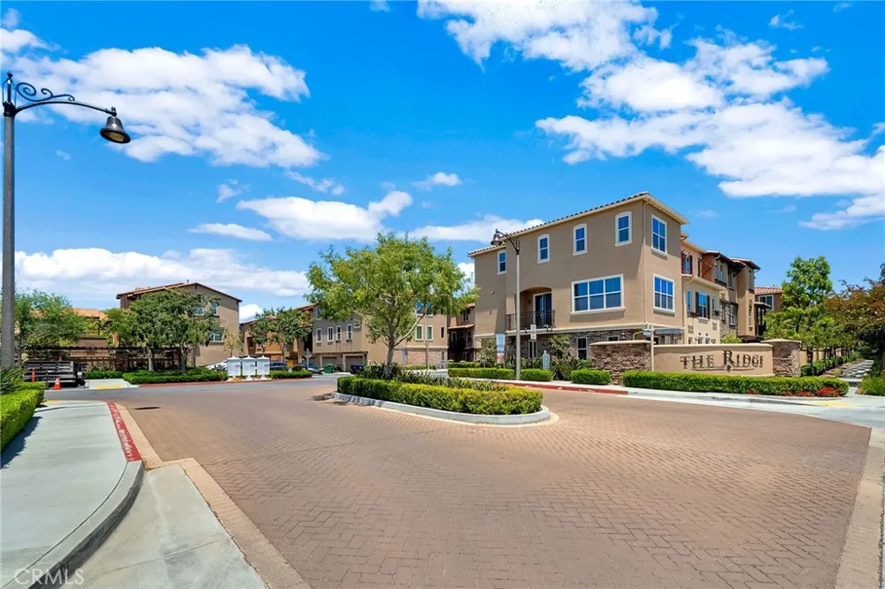 32 Aliso Ridge Mission Viejo, CA 92691