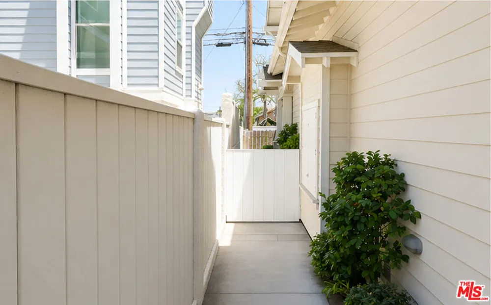 1918 Cabrillo Avenue #C Torrance, CA 90501