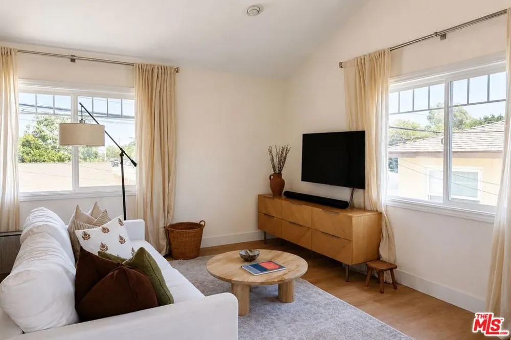 1918 Cabrillo Avenue #C Torrance, CA 90501