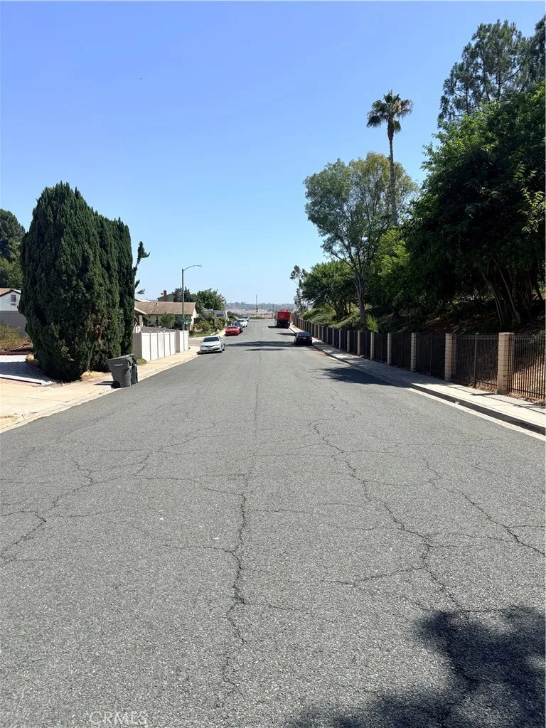 321 Sacramento Spring Valley, CA 91977