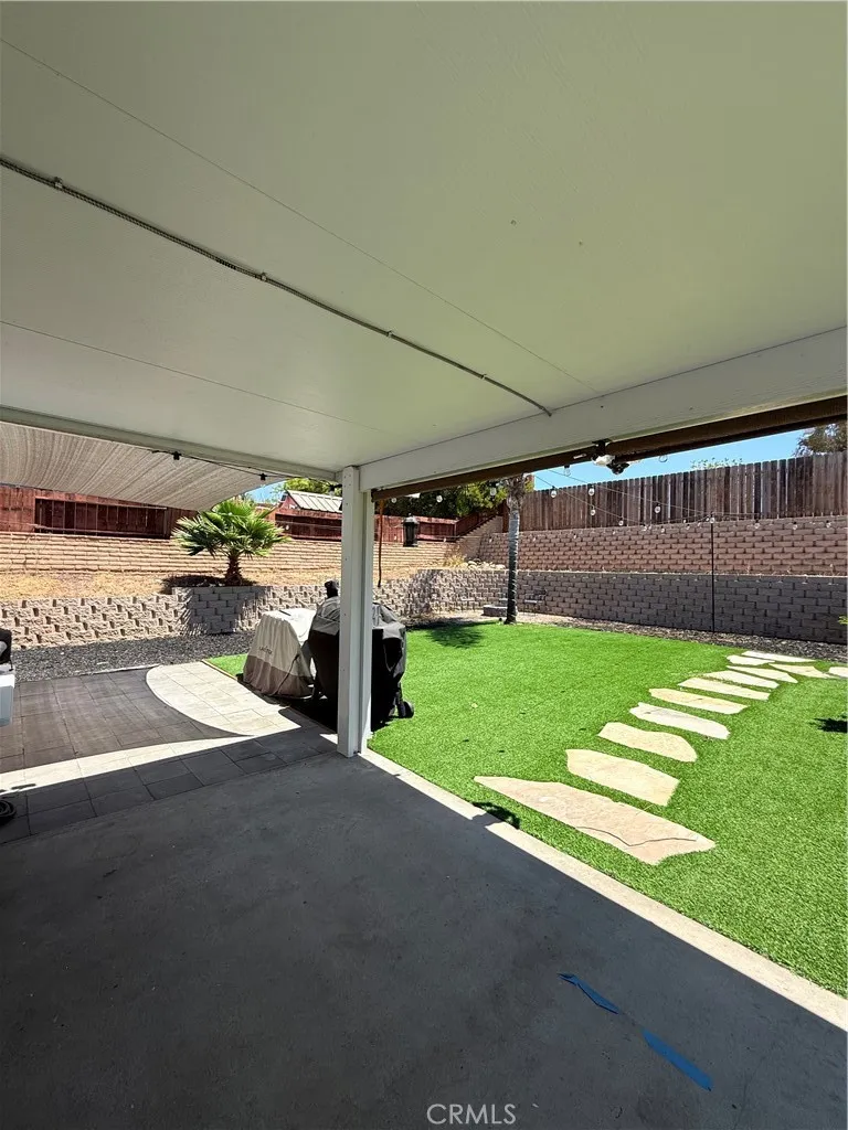 321 Sacramento Spring Valley, CA 91977