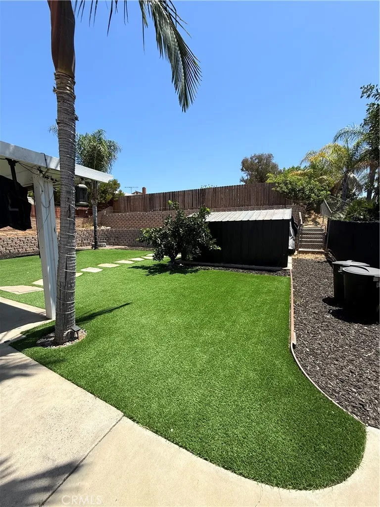 321 Sacramento Spring Valley, CA 91977