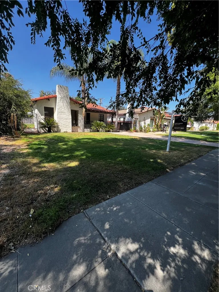 484 W 25th San Bernardino, CA 92405