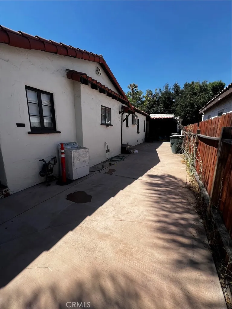 484 W 25th San Bernardino, CA 92405