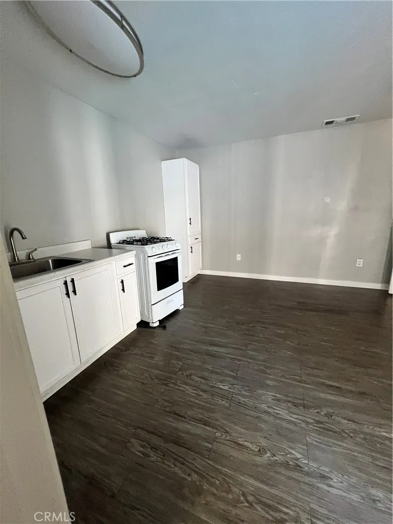 484 W 25th San Bernardino, CA 92405