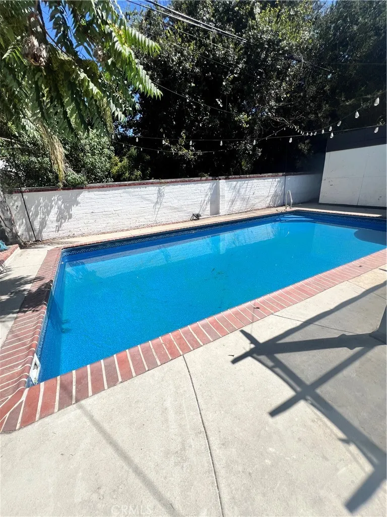 484 W 25th San Bernardino, CA 92405