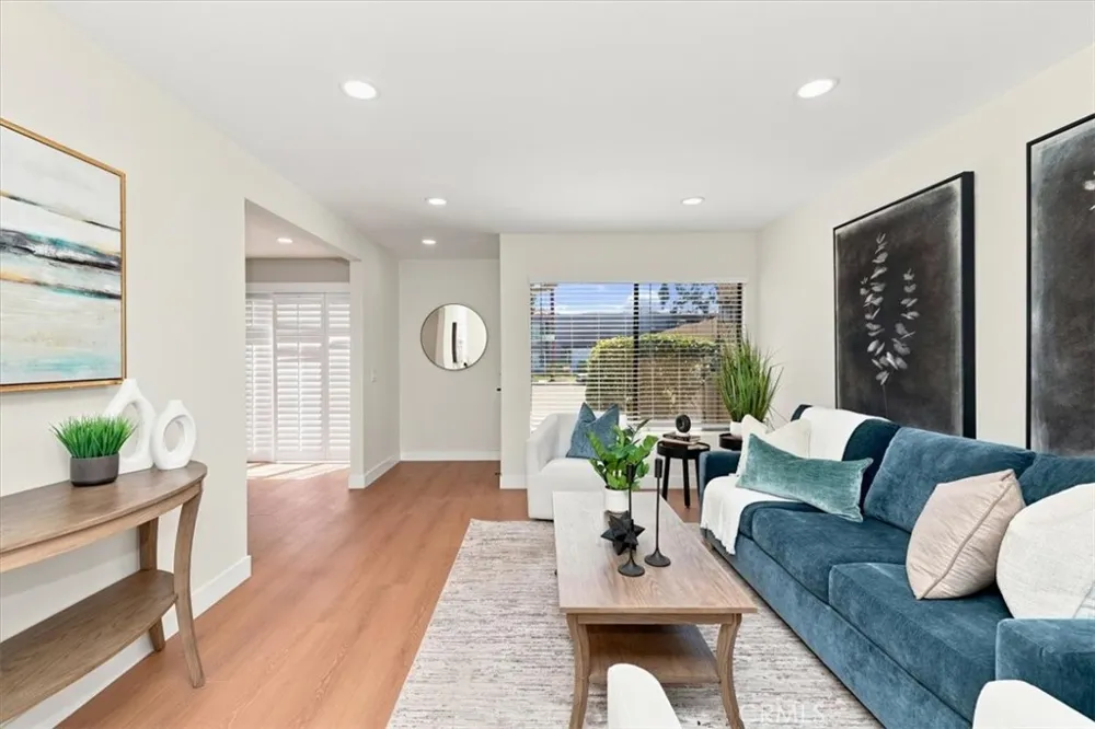 8601 Sunland #5 Sun Valley, CA 91352