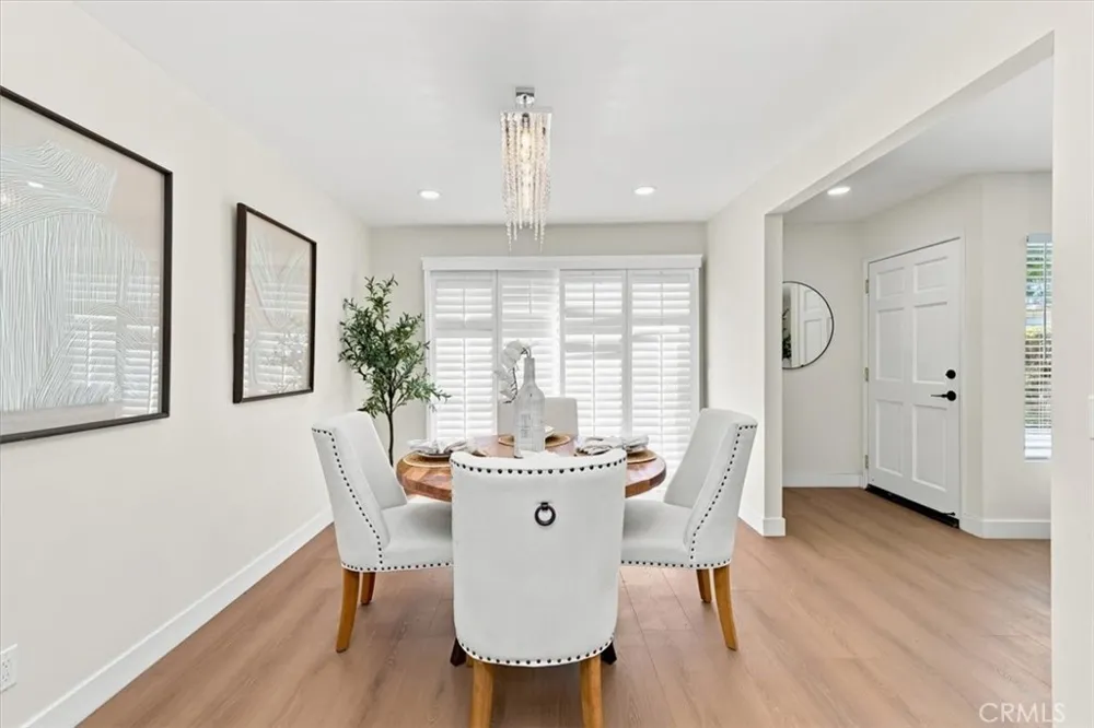 8601 Sunland #5 Sun Valley, CA 91352