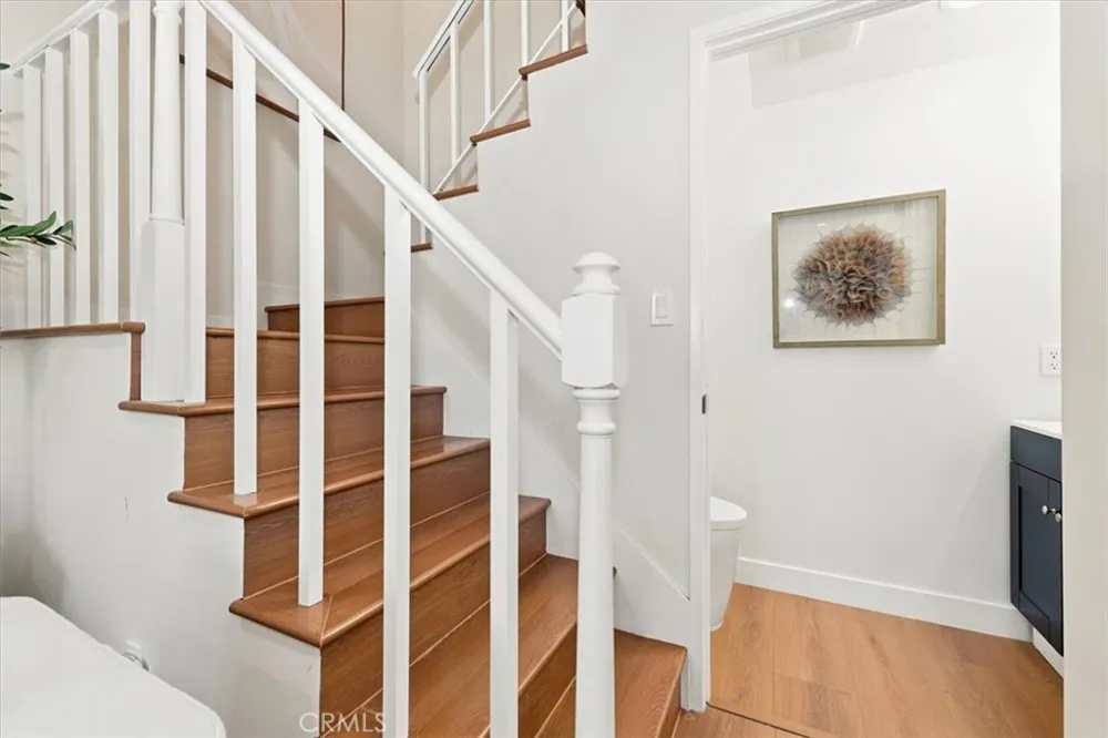8601 Sunland #5 Sun Valley, CA 91352