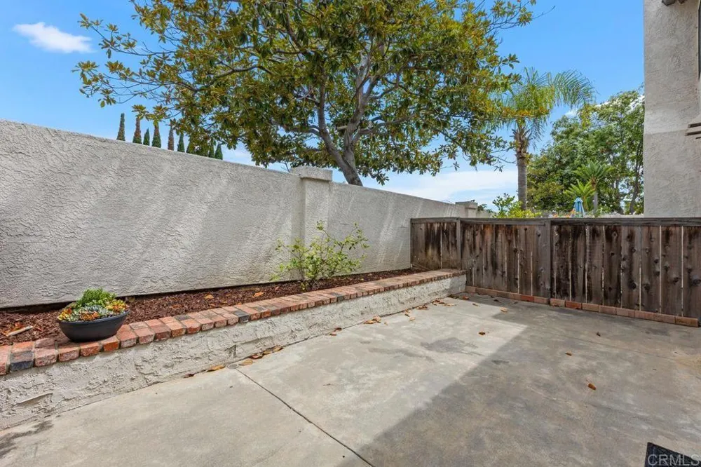 6890 Peach Tree Road Carlsbad, CA 92011