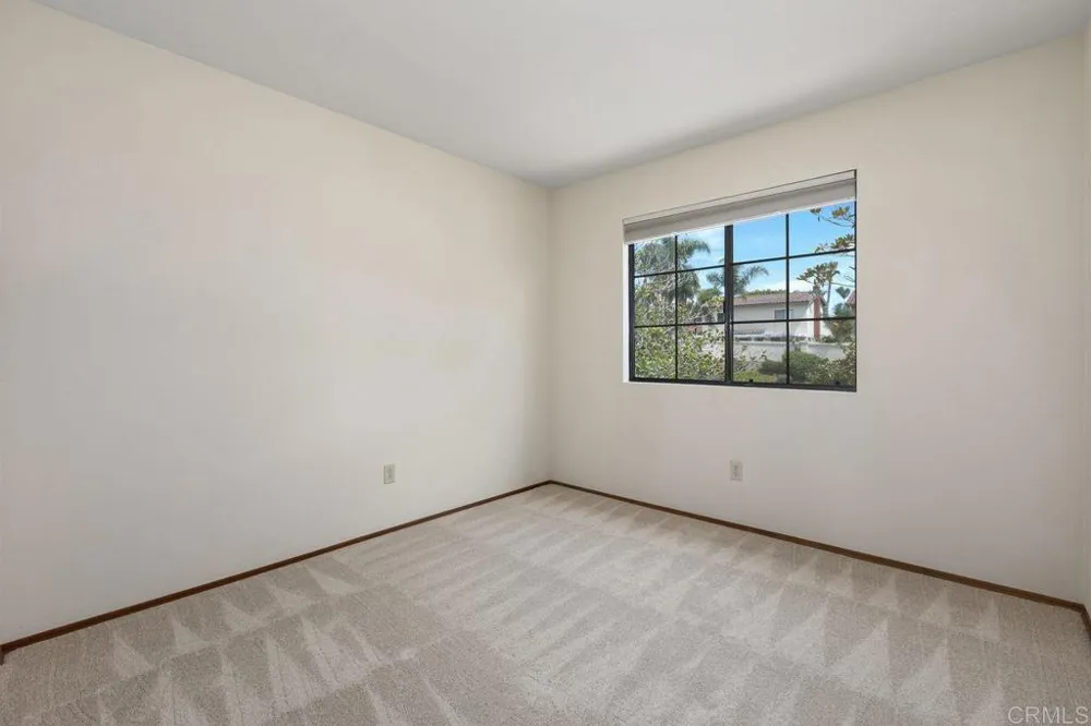 6890 Peach Tree Road Carlsbad, CA 92011