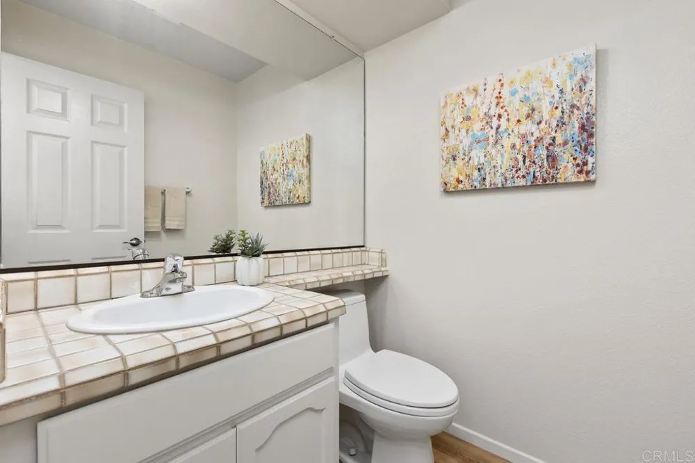 6890 Peach Tree Road Carlsbad, CA 92011
