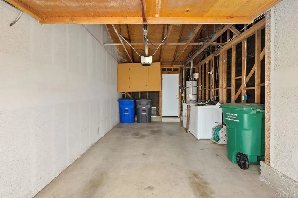6890 Peach Tree Road Carlsbad, CA 92011
