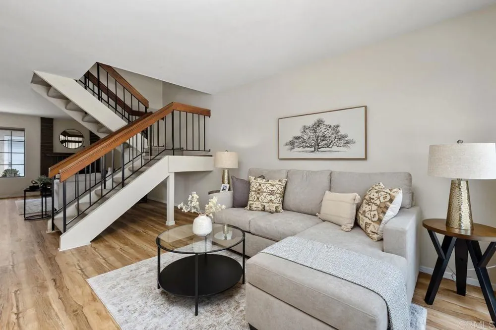 6890 Peach Tree Road Carlsbad, CA 92011