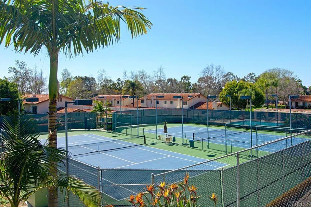 6890 Peach Tree Road Carlsbad, CA 92011