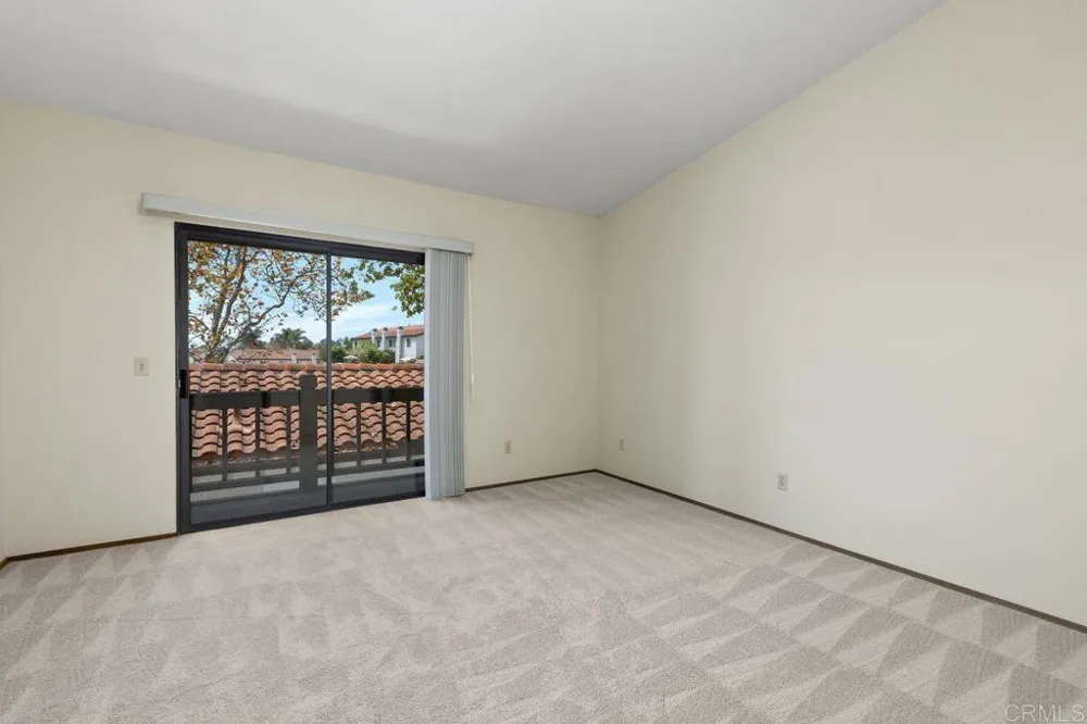 6890 Peach Tree Road Carlsbad, CA 92011