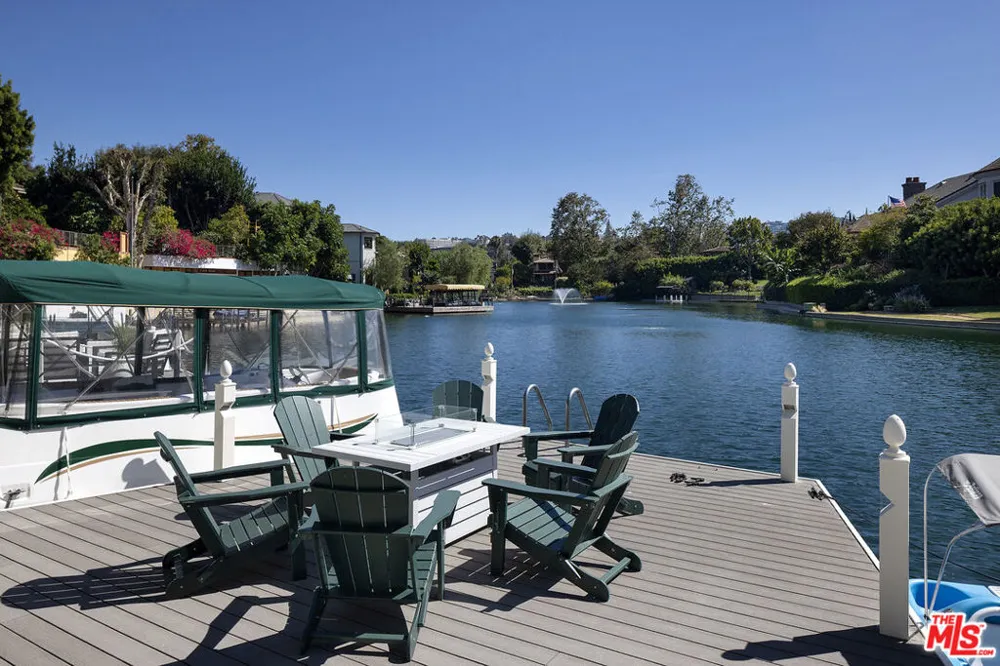 10030 Toluca Lake Avenue Toluca Lake, CA 91602
