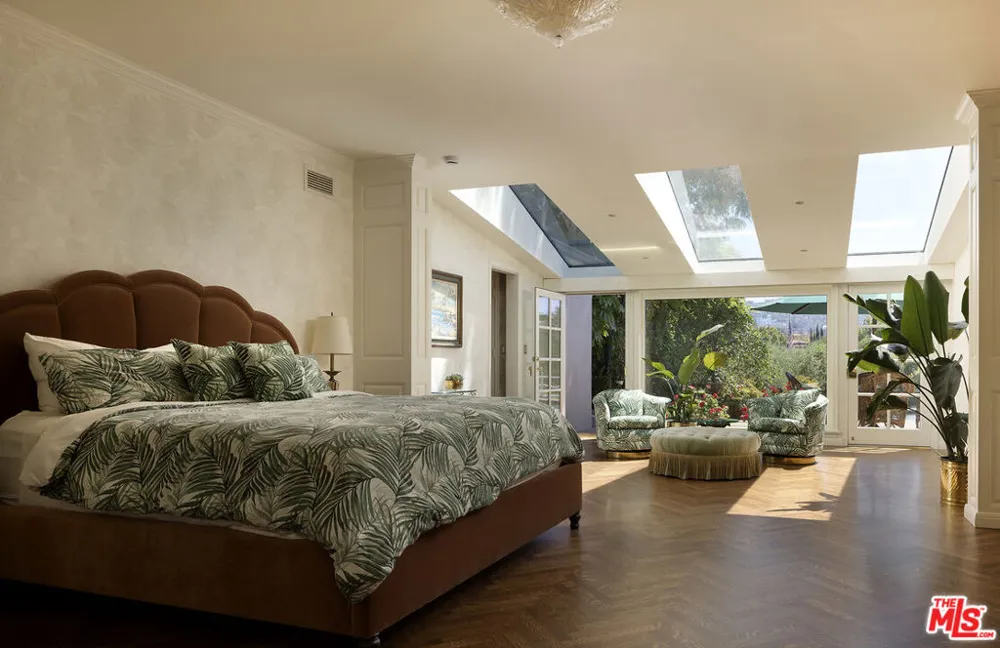 10030 Toluca Lake Avenue Toluca Lake, CA 91602