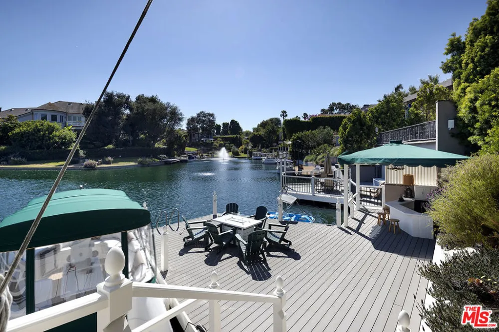 10030 Toluca Lake Avenue Toluca Lake, CA 91602
