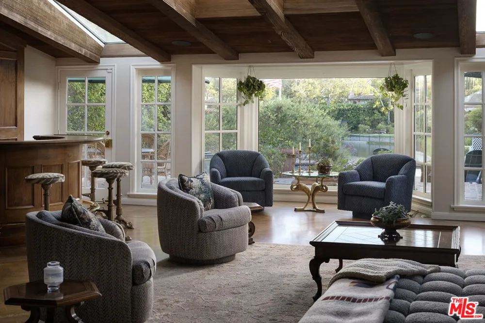 10030 Toluca Lake Avenue Toluca Lake, CA 91602