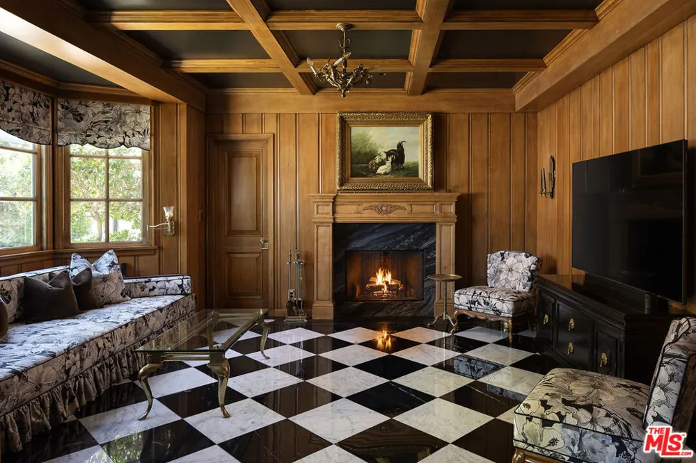 10030 Toluca Lake Avenue Toluca Lake, CA 91602