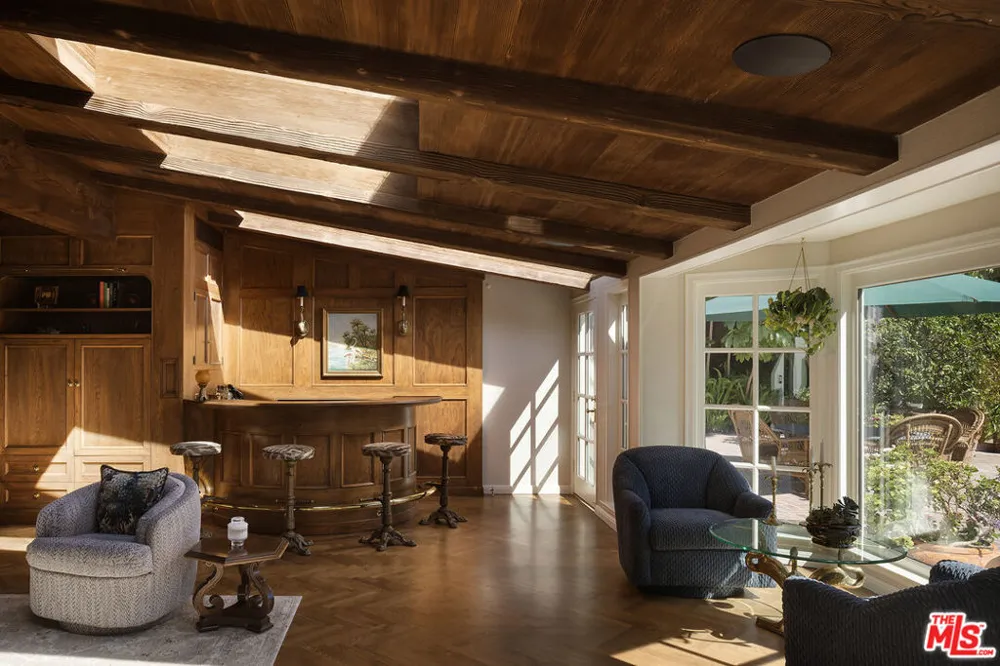 10030 Toluca Lake Avenue Toluca Lake, CA 91602