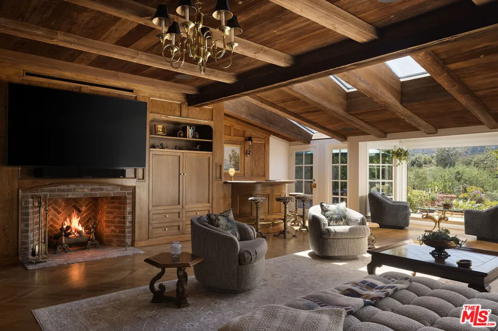 10030 Toluca Lake Avenue Toluca Lake, CA 91602