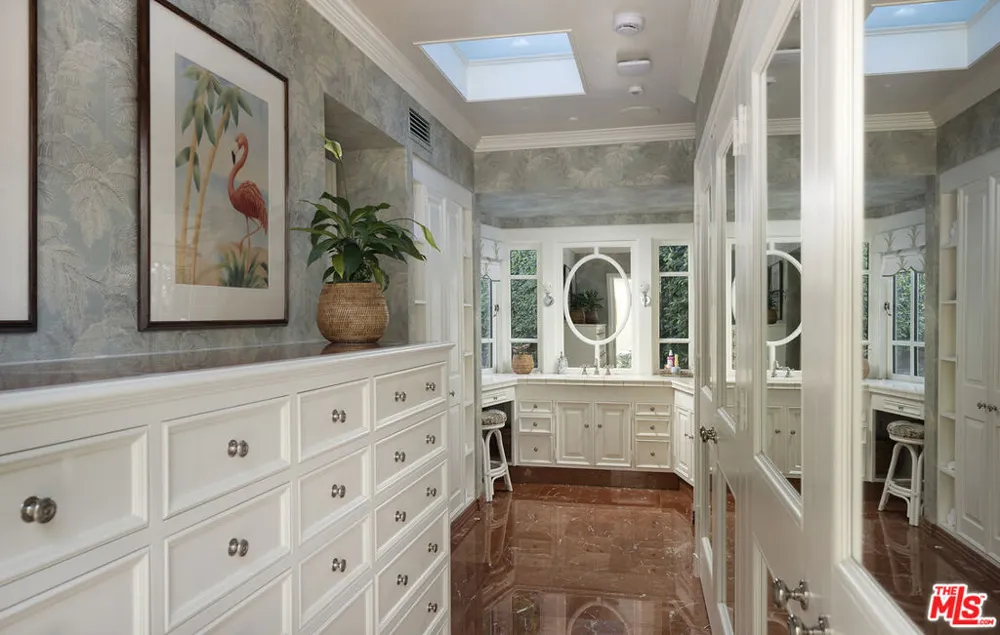 10030 Toluca Lake Avenue Toluca Lake, CA 91602
