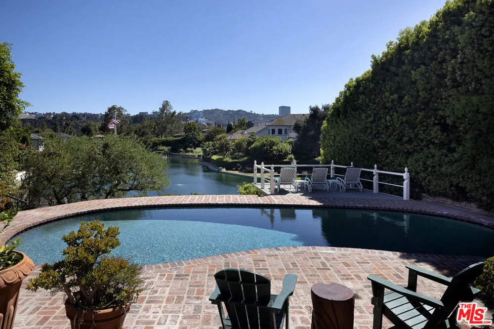10030 Toluca Lake Avenue Toluca Lake, CA 91602