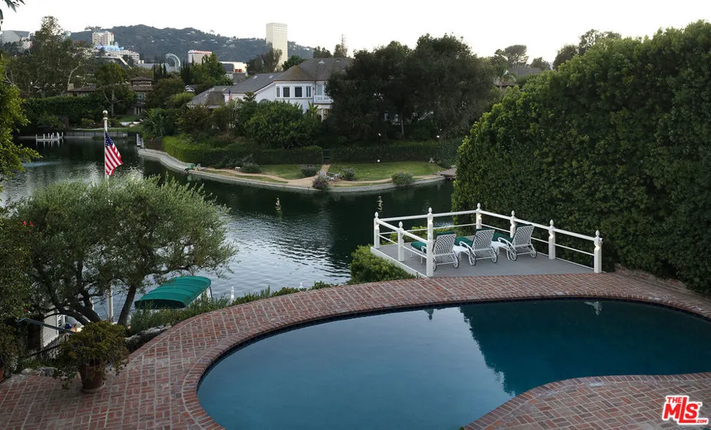 10030 Toluca Lake Avenue Toluca Lake, CA 91602