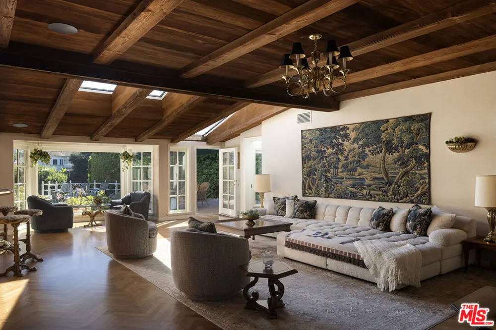 10030 Toluca Lake Avenue Toluca Lake, CA 91602