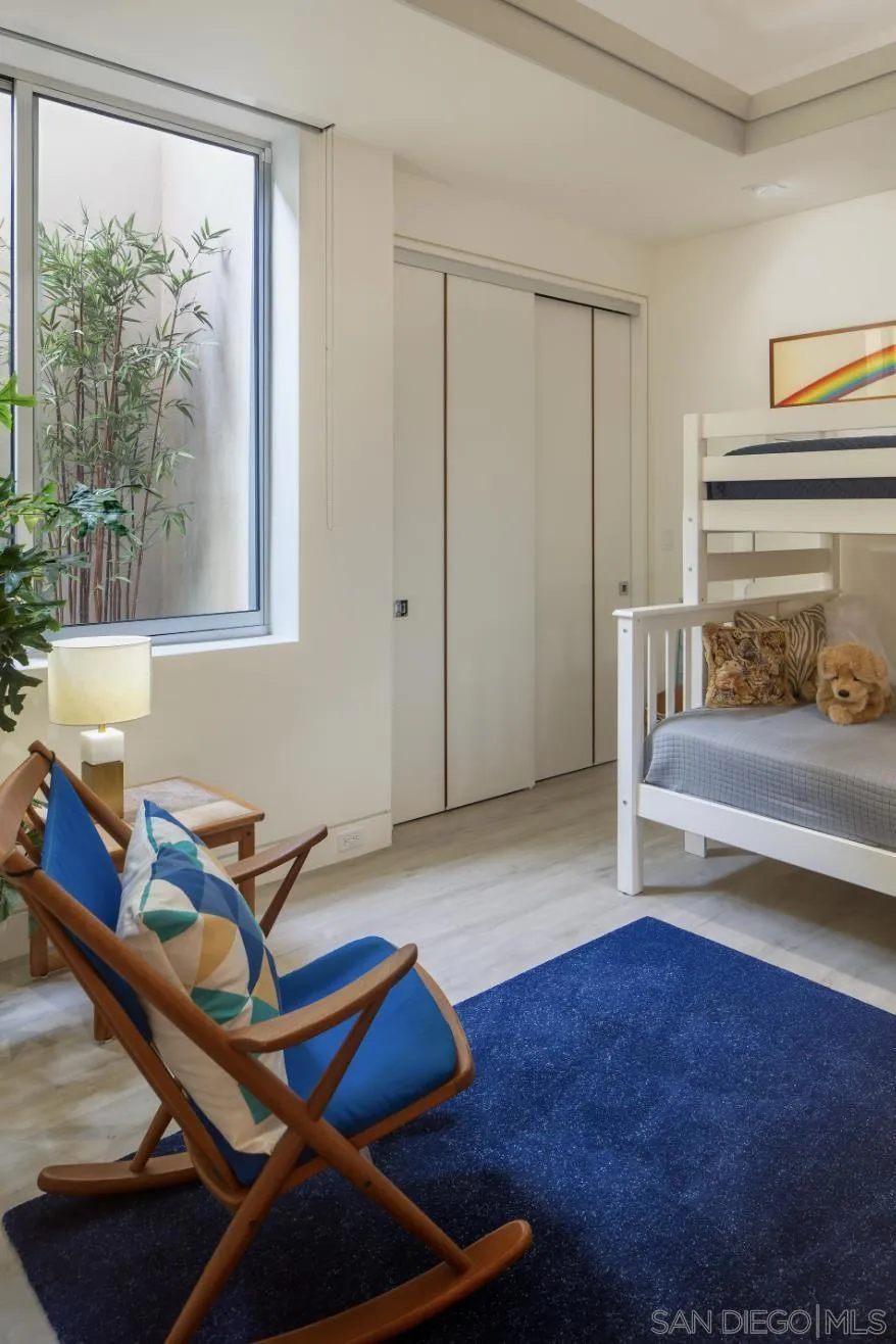 1956 Seaview Ave Del Mar, CA 92014