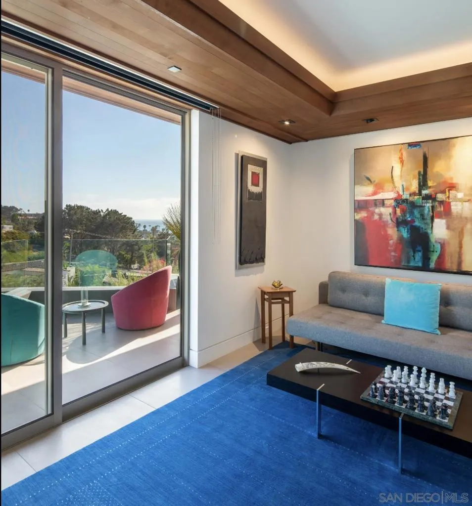 1956 Seaview Ave Del Mar, CA 92014