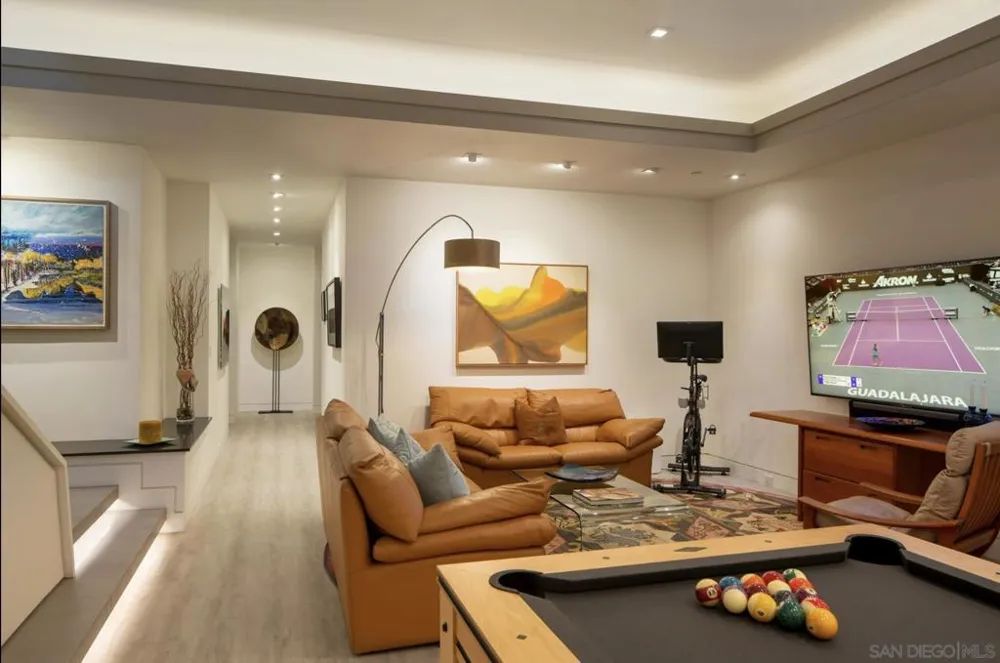 1956 Seaview Ave Del Mar, CA 92014