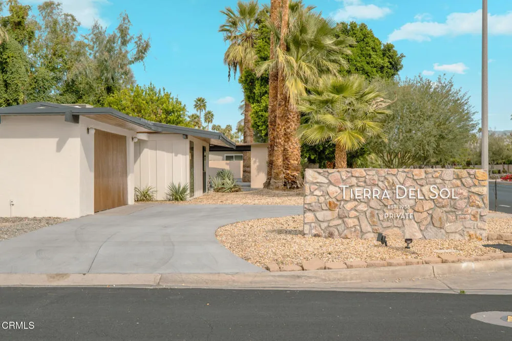 40851 Bob Hope Drive Rancho Mirage, CA 92270