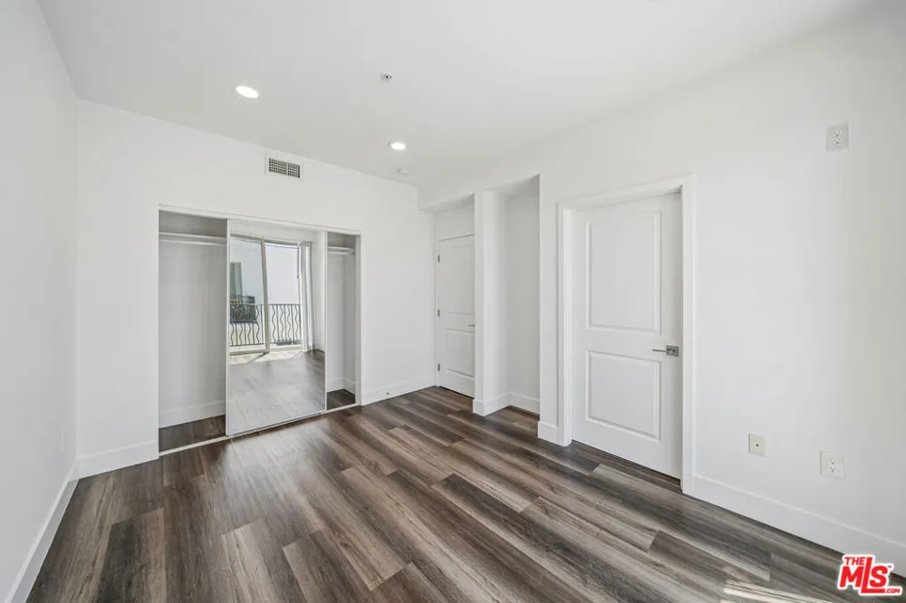 6002 Klump Avenue #6 North Hollywood, CA 91606