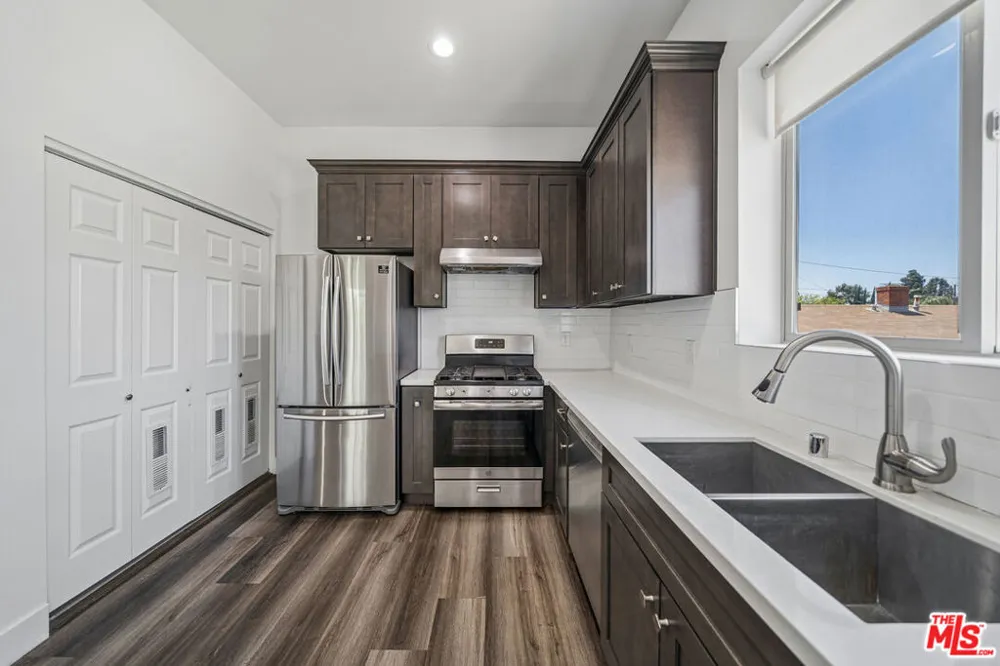 6002 Klump Avenue #6 North Hollywood, CA 91606
