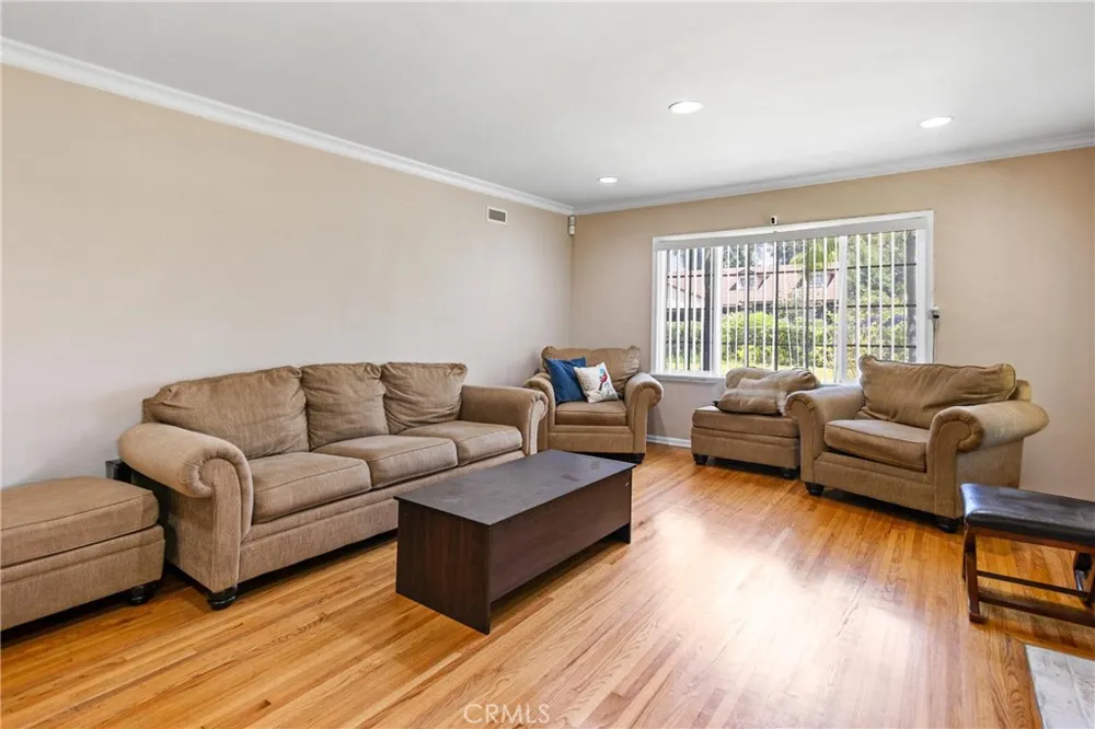 1691 S Santa Anita Arcadia, CA 91006